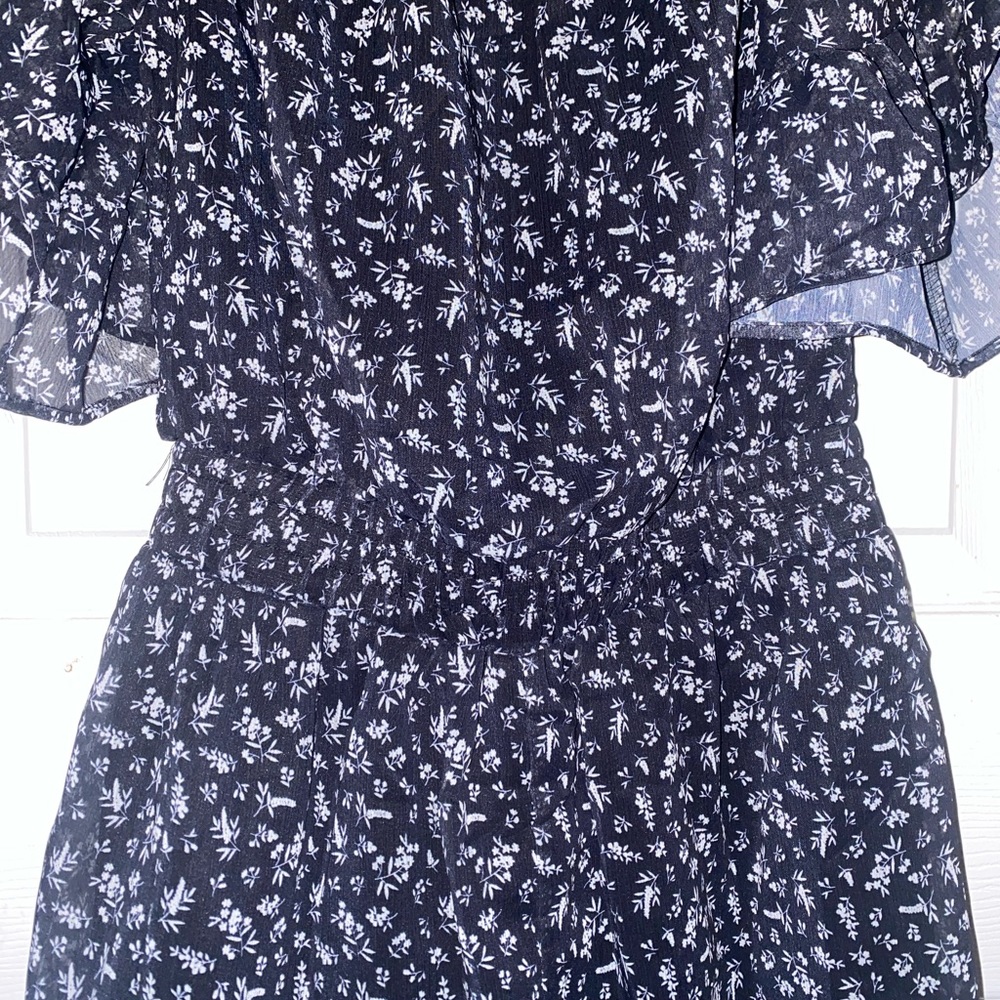Romper - Picture 4 of 11